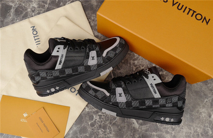 Louis Vuitton Black Men's Sneaker