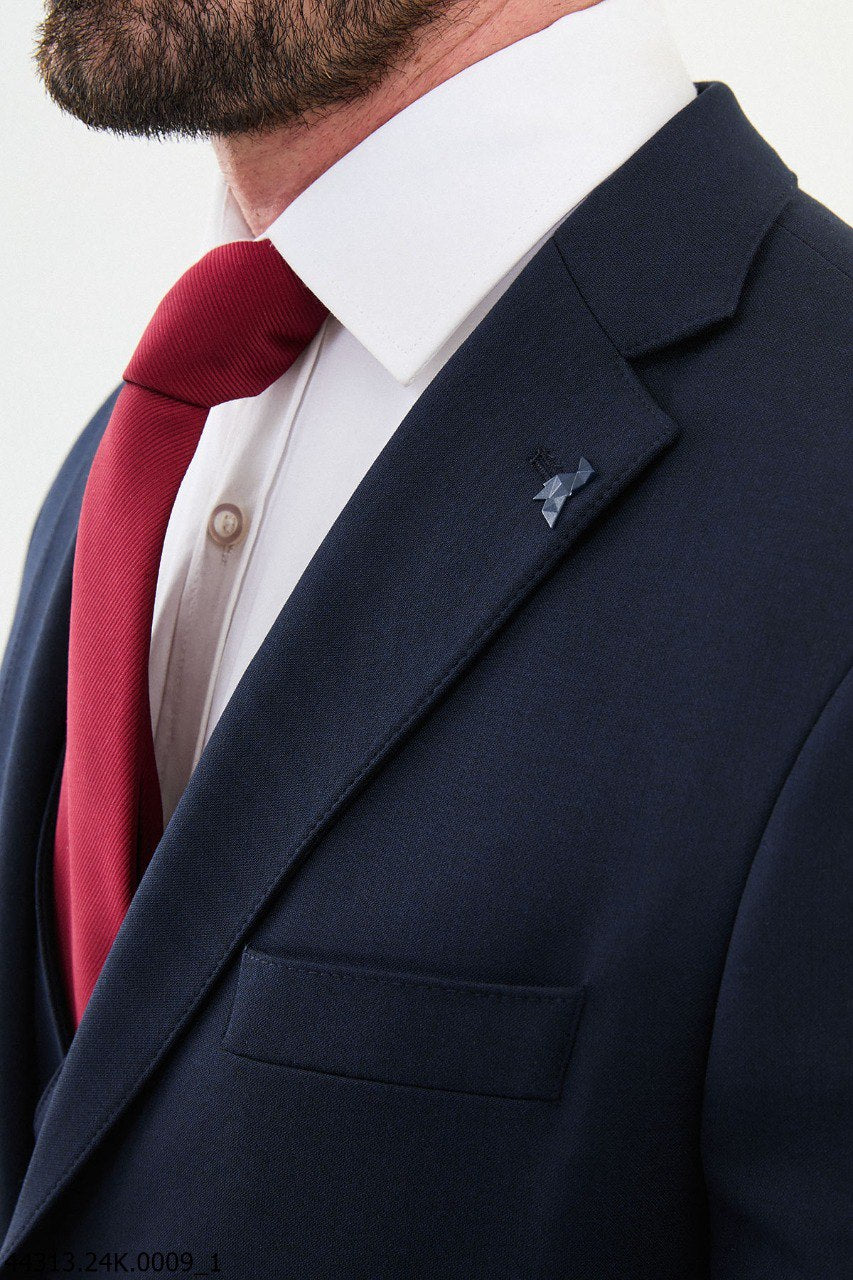 Elegant Navy Blue Slim Fit 3-Piece Suit