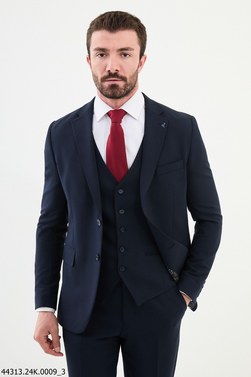Elegant Navy Blue Slim Fit 3-Piece Suit