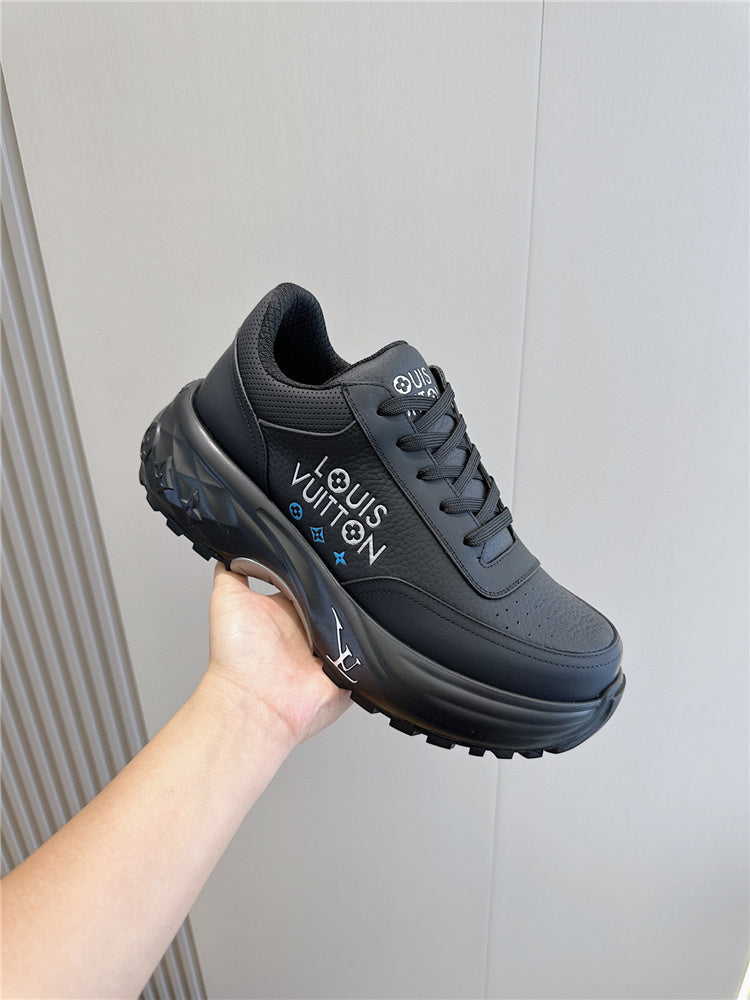 Louis Vuitton Men's Trainer Sneaker
