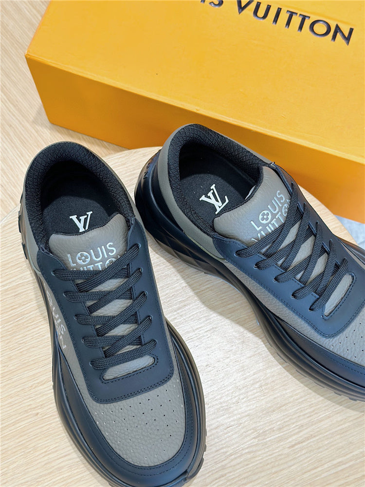 Louis Vuitton Grey Men's Trainer Sneaker