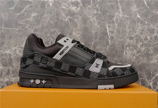 Louis Vuitton Black Men's Sneaker