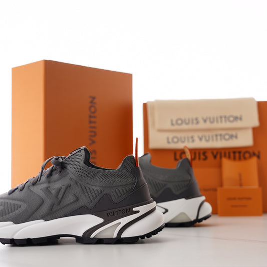 Louis Vuitton Tatic Runners Sneakers